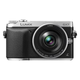 Lumix DMC-GX7 - Μαύρο/Ασημί + Panasonic Lumix G Vario 14-42mm f/3.5-5.6 ASPH OIS + Lumix G Vario 45-200mm f/4-5.6 II Power OIS f/3.5-5.6 + f/4-5.6