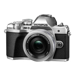 Olympus OM-D E-M10 MARK III - Μαύρο/Γκρι + Olympus M.Zuiko Digital ED 14-42mm f/3.5-5.6 EZ MSC + Sigma DC 30mm f/1.4